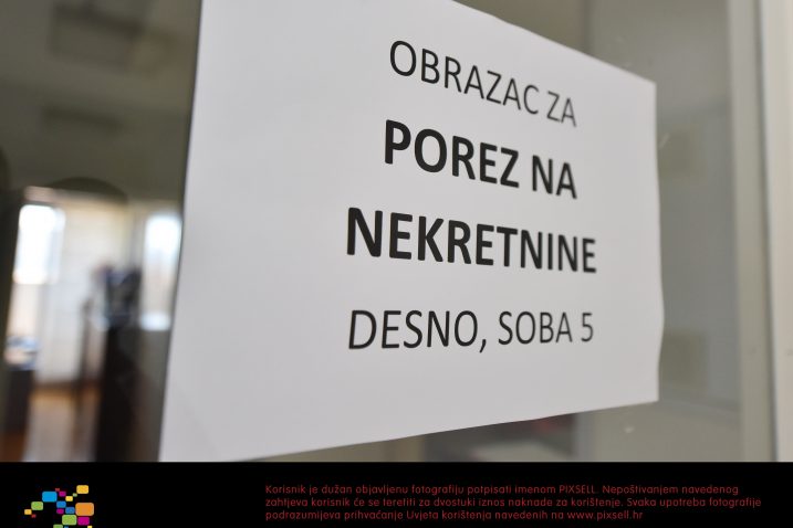 Građani i lokalna samouprava »posao« s nekretninama moraju odraditi do 1. listopada / Foto H.  JELAVIĆ/PIXSELL
