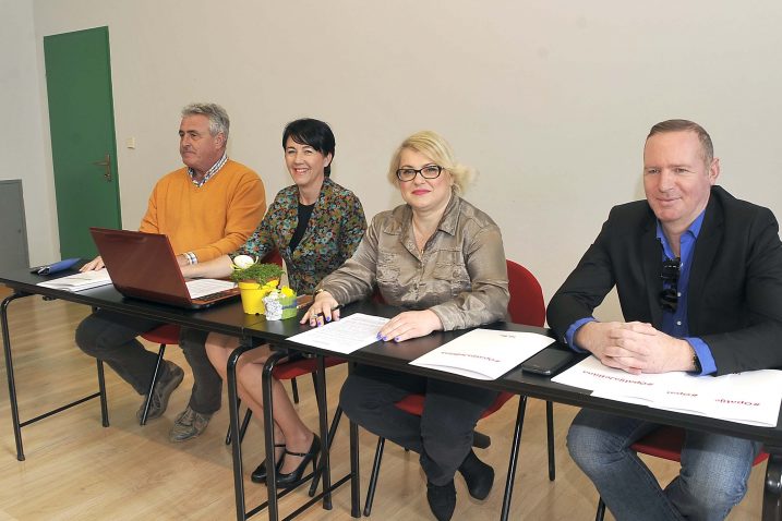 Dujmićeva Nezavisna lista ispunjava obećanja - Vladimir Brnečić, Zorica Sergo, Andreja Rudančić i Vlado Vošlajer / Foto V. Karuza