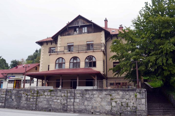 Hotel Zeleni vir – objekt od povijesnog značaja za goranski turizam / foto M. KRMPOTIĆ