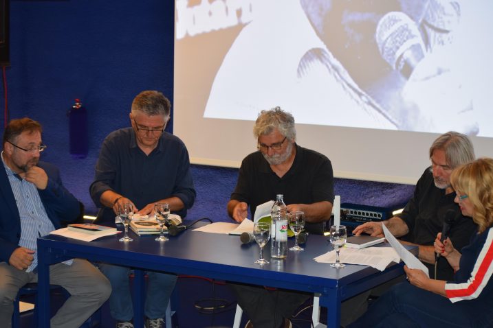 Zoran Ferić, Miroslav Mićanović, Senko Karuza, Branko Čegec i Branka Džebić za nedavne književne večeri / Foto Bojan PURIĆ