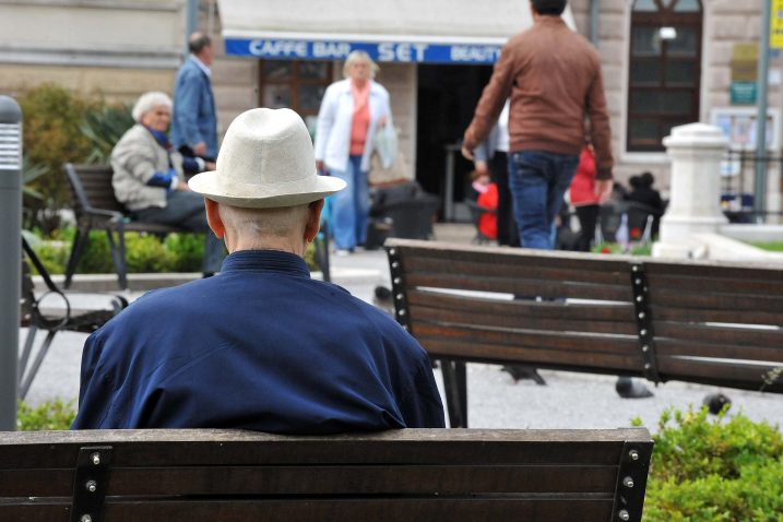 U Royal osiguranju 3.867 umirovljenika / Snimio Sergej DRECHSLER / Arhiva NL