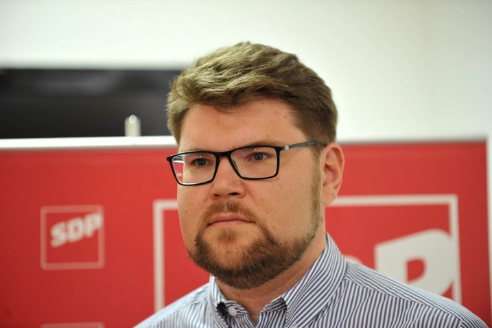 Moj stav je isti kao prije tjedan dana – Peđa Grbin / Foto Sergej DRECHSLER