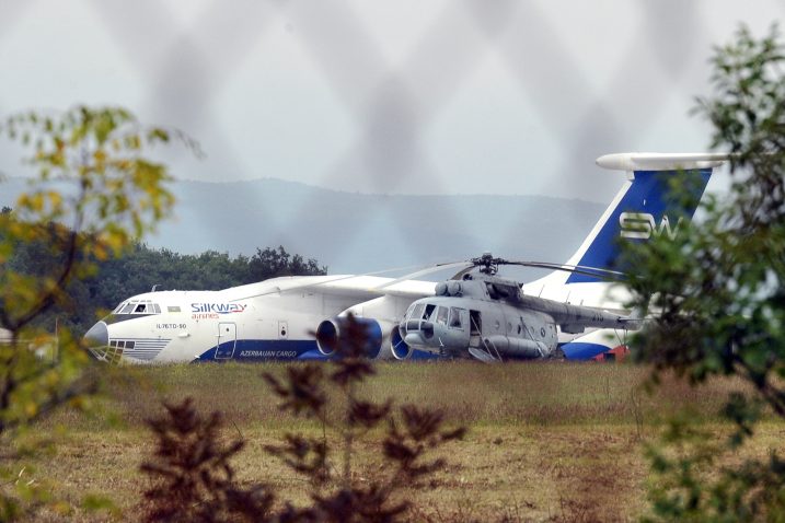 U četvrtak je u Zračnu luku Krk sletio i transportni avion azerbajdžanske kompanije Silk Way  / snimio S. JEŽINA
