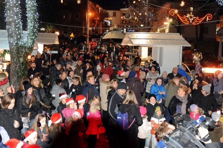 Kastavci imaju Advent s najljepšim pogledom, ali i lijep pogled u budućnost / Foto Marko GRACIN