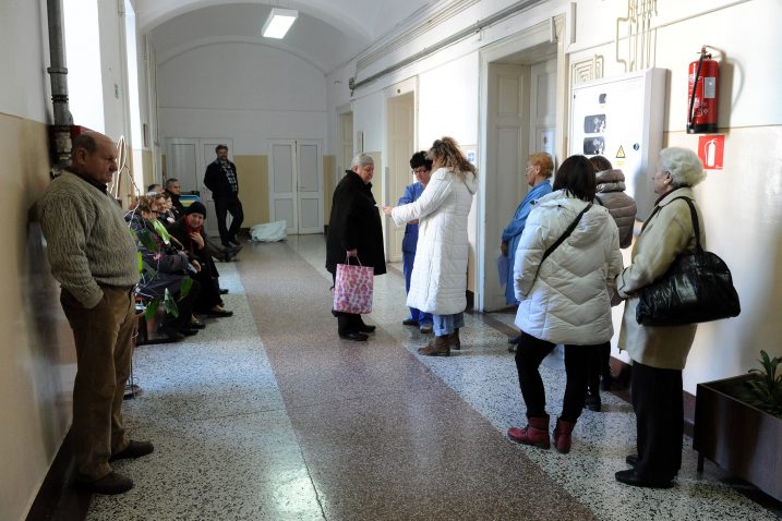 Subotnja gužva na riječkoj Oftalmologiji / Foto S. JEŽINA