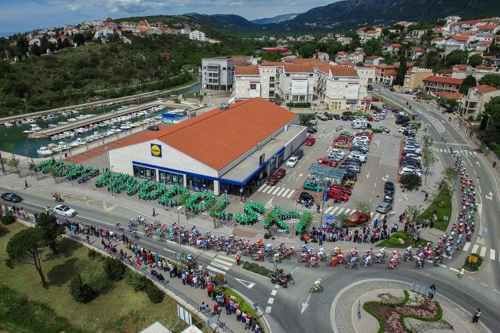 Najbrojniji su bili učenici i nastavnici OŠ Ivana Mažuranića, kojih je oko bilo oko 300