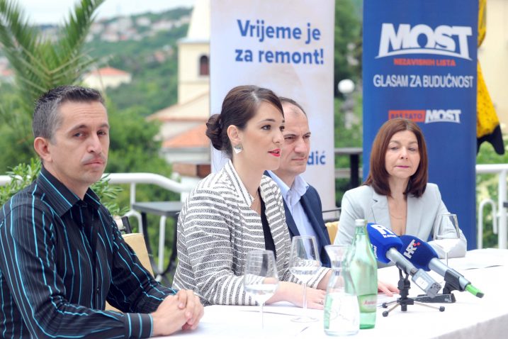 Zvonimir Perinić, Petra Mandić, Slaven Dobrović i Sandra Paškvan, Foto: V. KARUZA