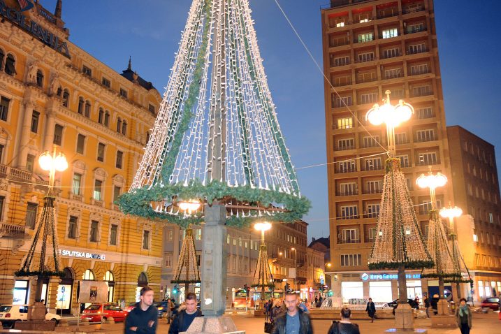 Korzo u punom sjaju od 1. prosinca / Snimio Vedran KARUZA
