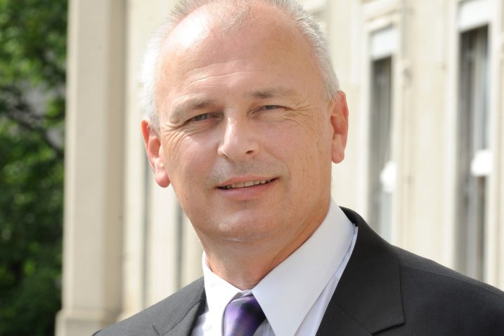 Dr. Dinko Štimac, Klinika za neuurokirurgiju / Snimio Silvano JEŽINA