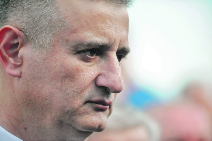 Rat za Inu ruši Karamarka? Snimio D. LOVROVIĆ