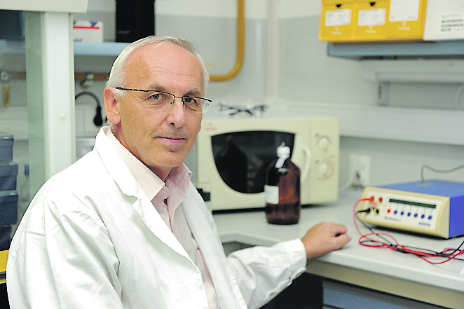 Prof. dr. Krešimir Pavelić, Odjel za biotehnologiju Sveučilišta u Rijeci / Foto Sergej DRECHSLER