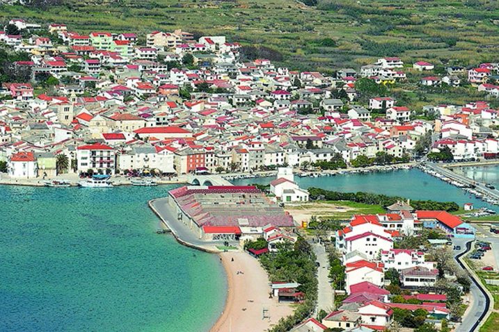 Ne samo da je propala investicija, već bi presuda mogla  ugroziti i paški proračun / Snimio Sergej DRECHSLER / NL arhiva