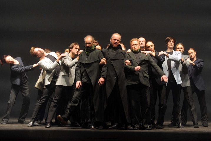 I kad je gužva na pozornici, Jago Giorgia Suriana je u prvom planu – ovdje zajedno s Cassijem i Montanom / Foto Roni BRMALJ