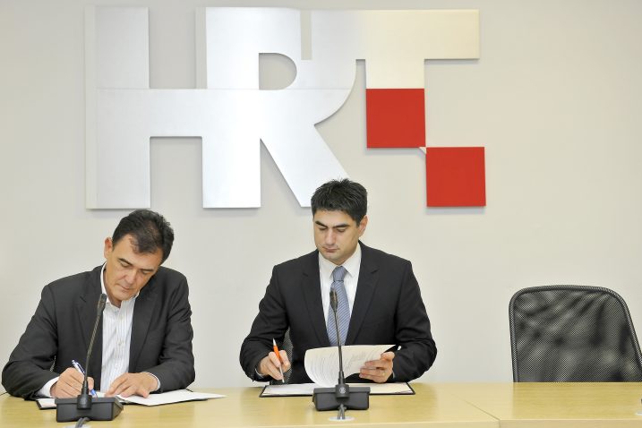 Primopredaja dužnosti između Gorana Radmana i Siniše Kovačića obavljena bez novinara / Foto www. hrt.hr/K. PERSUN