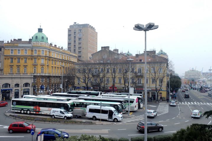 Autobusni kolodvor - ruglo grada na Rječini, Foto: M. GRACIN