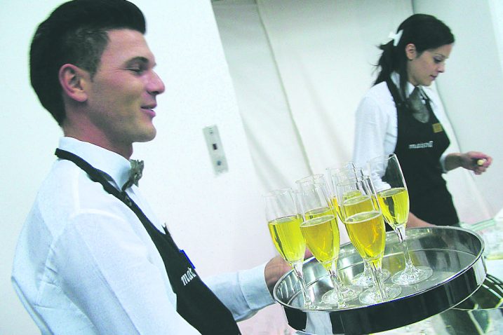 Mnogi odlaze za boljim plaćama / Snimio Marin ANIČIĆ