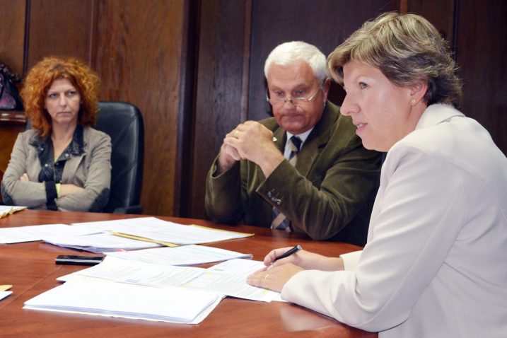 Nakon više od godinu dana Mirela Srkoč Šenkinc (desno) je odstupila s mjesta čelne osobe TZG-a Delnice / Snimio Marinko KRMPOTIĆ
