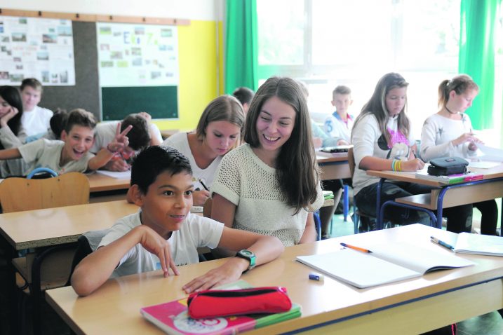 Pomoćnici u nastavi i djeca – izbjegnute napetosti oko kašnjenja s natječajem  / arhiva NL