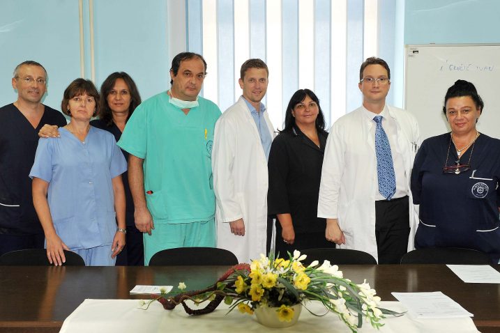 Uspješan medicinski tim - Reuf Pašić, Lina Hrelja, Dunja Puhatić, Emil Novaković, Antun Gršković, Lidija Vitas, Josip Španjol i Irena Jakominić / Snimio Sergej DRECHSLER