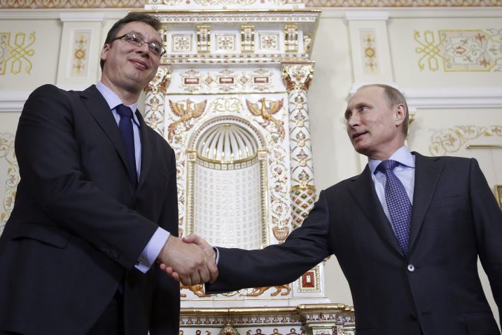 Aleksandar Vučić i Vladimir Putin, Foto: REUTERS