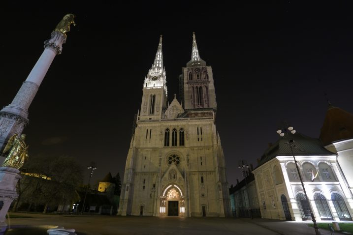 Lanjski  zagrebački 'Sat za plaent Zemlju' / Foto Luka Stanzl / PIXSELL