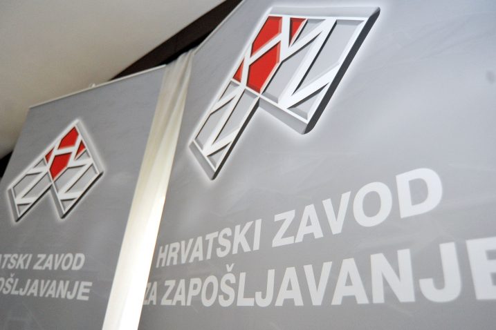 Dio parlamentarne većine podržao zahtjev SDP-a za ocjenom ustavnosti odredbe Zakona o poticanju zapošljavanju / Foto Sergej DRECHSLER