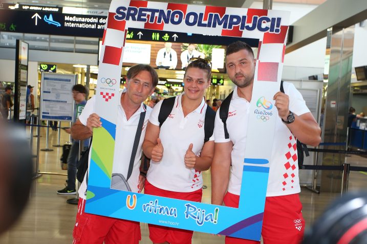 EKIPA ZA POBJEDE – Stevo Kuric, Sandra Perković i Edis Elkasević / foto  Jurica GALOIĆ/PIXSELL