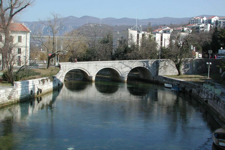 Stari kameni most na ušću Dubračine bit će osvijetljen / Foto Arhiv NL