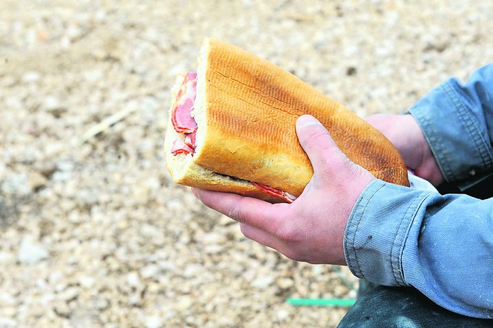 U produženom ili cjelodnevnom boravku svakom četvrtom učeniku marendu plaća Grad / Arhiva NL