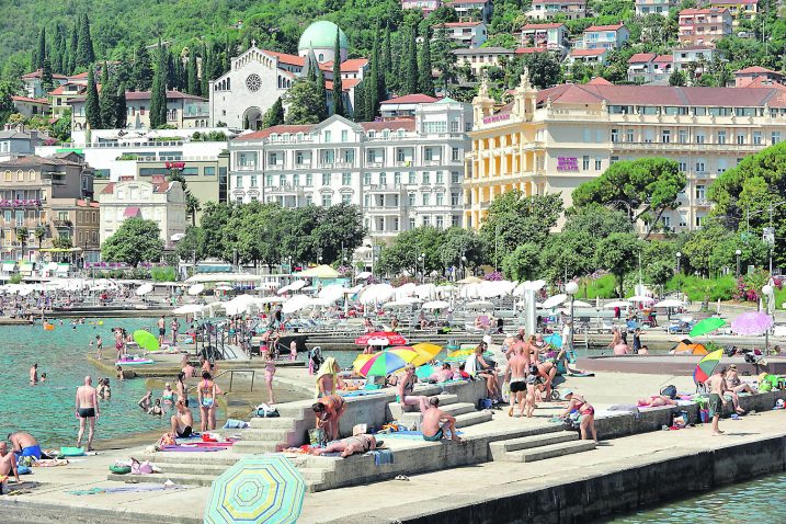 Turistički radnici nadaju se i boljoj posezoni / Foto Sergej Drechsler