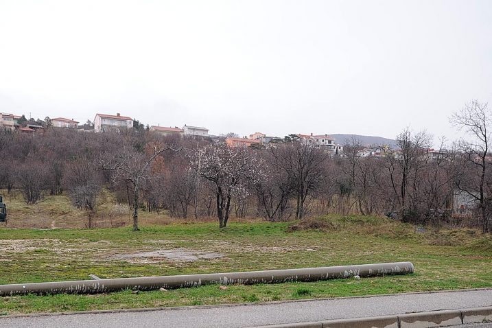 Parcela na kojoj će biti izgrađena zgrada je nešto veća od 8 tisuća četvornih metara / Foto Ivica TOMIĆ