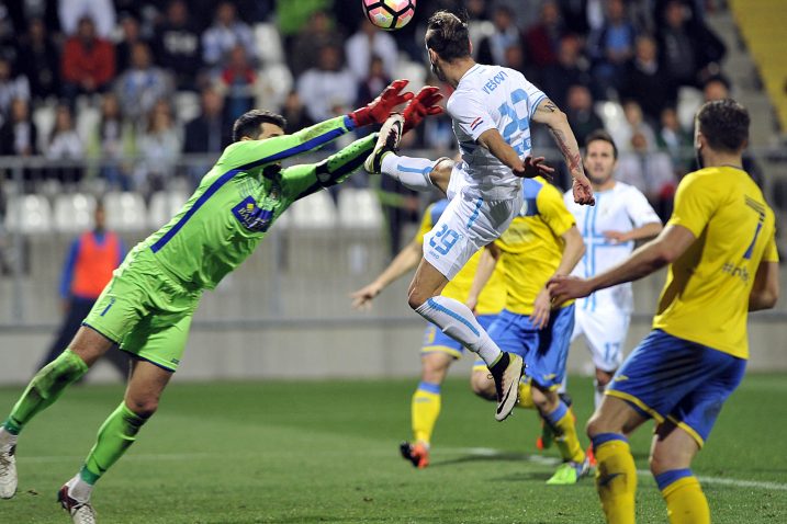 Rijeka nije protiv Zaprešićana bila onako silovita kao što je navikla svoje navijače / Foto Damir ŠKOMRLJ
