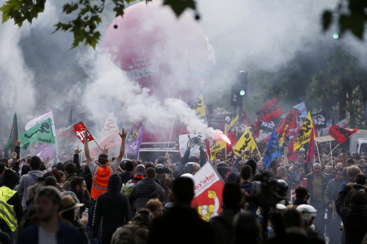 Neredi u Parizu protiv socijalne reforme socijalističke vlade Francoisa Hollandea / Reuters