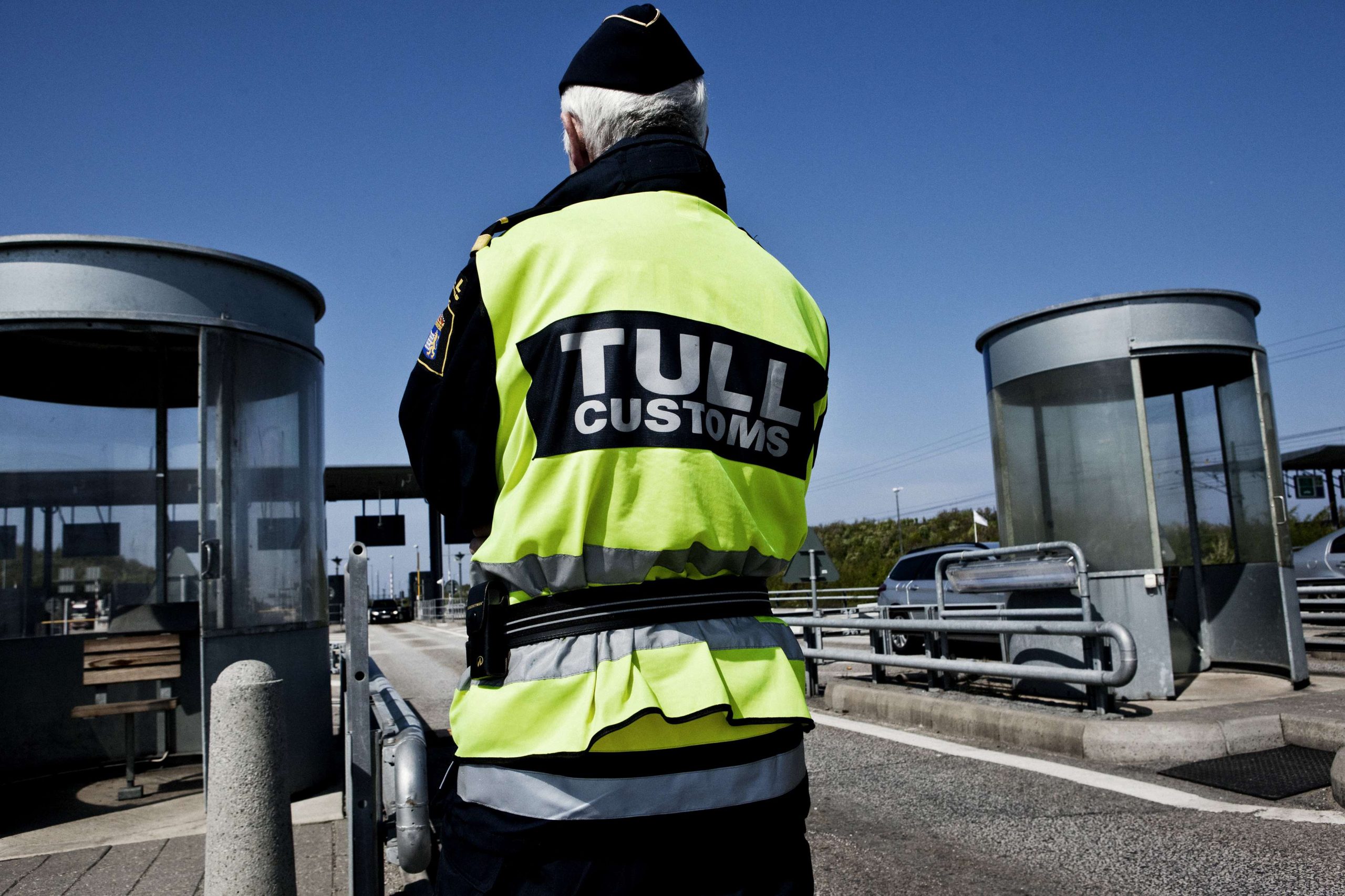 Таможня бельгии. Автомобили в порту антверпена. Таможня бельгии. Таможенные органы. Германско-французская граница.