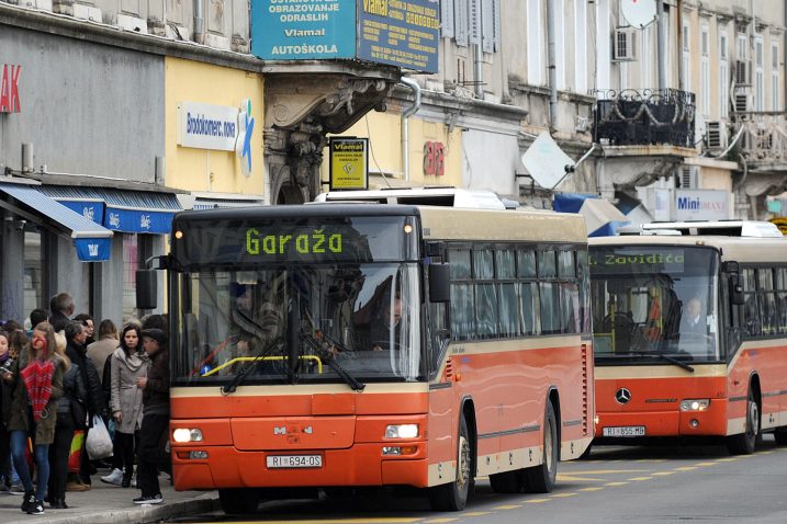 Subvencionirane studentske pokazne karte / Snimio Roni Brmalj