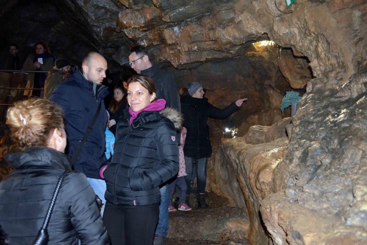 Spilja Lokvarka veliki je turistički adut Lokava / Snimio Marinko KRMPOTIĆ