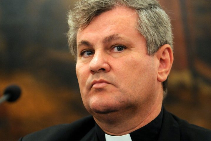 Biskup Vlado Košić / Snimio Denis LOVROVIĆ / NL arhiva