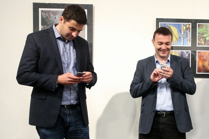 Predsjednik SDP-a i kluba zastupnika zaustavljaju curenje informacija koje je išlo i preko društvenih mreža – Davor Bernardić i Arsen Bauk  K. ŠTEDUL FABAC/PIXSELL