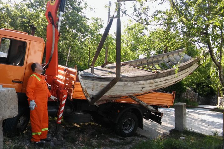 Očišćeno je priobalje u lučicama Pazdehova, Bršćanovica i Vrtina