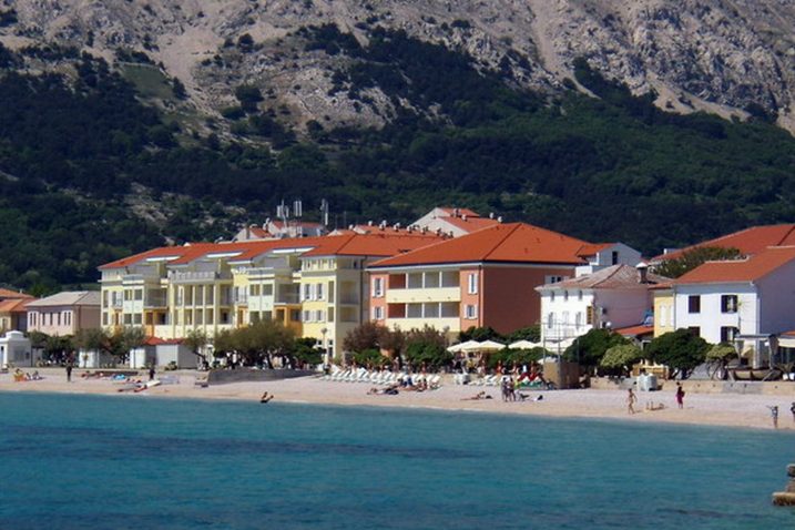Hoteli Baška / Snimio Mladen TRINAJSTIĆ / NL arhiva