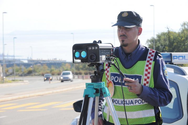 Prometna policija provela je 24-satnu akciju nadzora brzine / snimio S. DRECHSLER