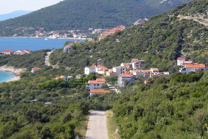 Prijedlog izmjena UPU-a Miholašćica prošao je s osam glasova »za«, jednim protiv i tri suzdržana  / snimio W. SALKOVIĆ