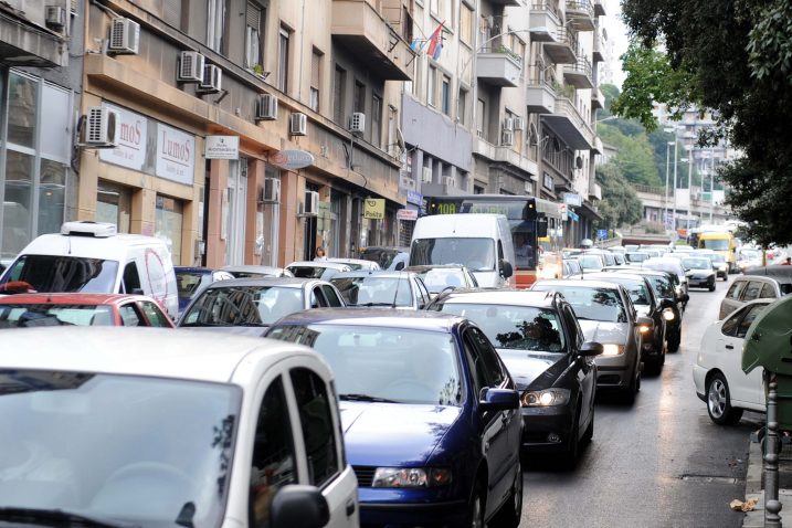 S obzirom na to da vozači s nedovoljno iskustva uzrokuju veći broj nesreća, za njih se uvodi poseban pravni režim / Foto Vedran KARUZA