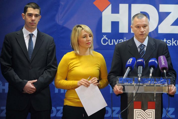 Prekinuta stranačka suradnja – Teo Božanić, Tomislava Zečević Pedić i Hrvoje Burić/ Snimio R. BRMALJ