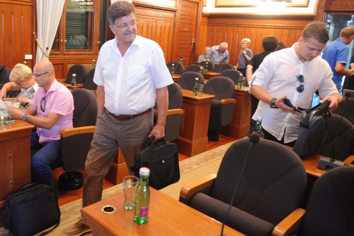 Gradonačelnik Ivo Dujmić ima razloga za zadovoljstvo   / snimio M. GRACIN