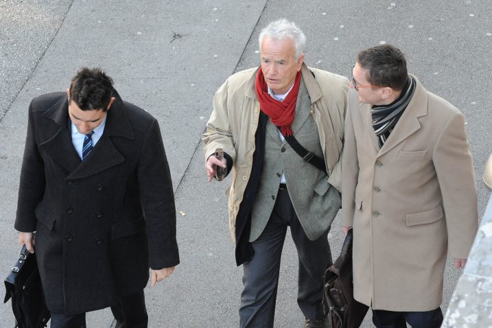 Branislav Brozičević dolazi na sud u društvu dvojice odvjetnika, predstavljao se kao odvjetnik društva Hitkomerc / snimio S. DRECHSLER