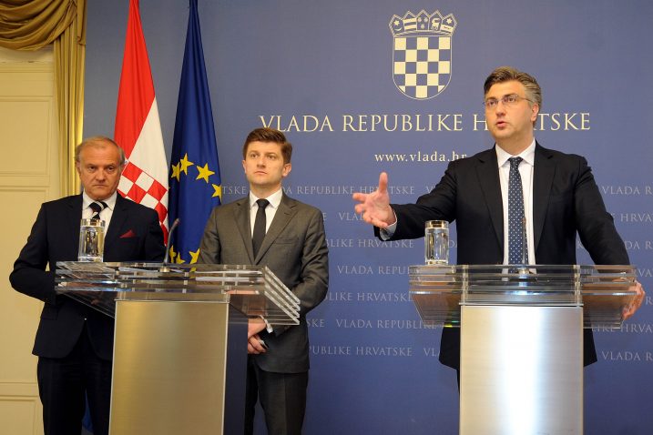 Ministri Bošnjaković i Marić s premijerom Plenkovićem / Foto: D. KOVAČEVIĆ