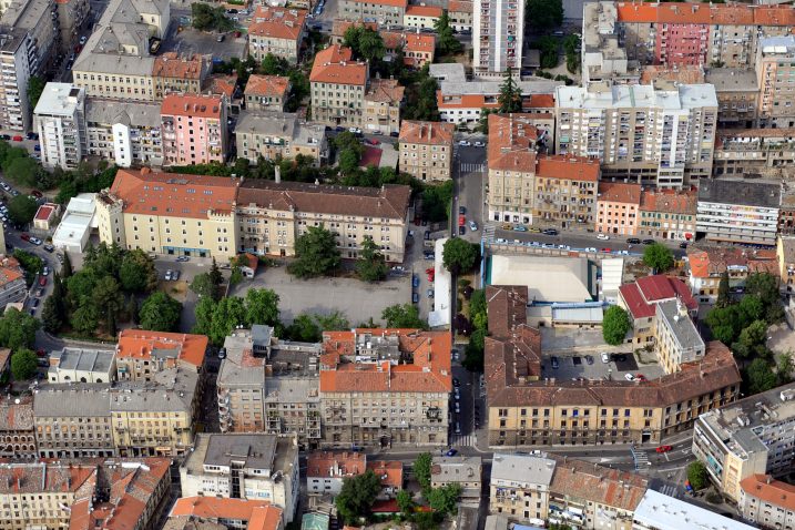 Prema prijedlogu porezne reforme, komunalna naknada bit će zamijenjena jednostavnim porezom na nekretnine / Foto Damir ŠKOMRLJ