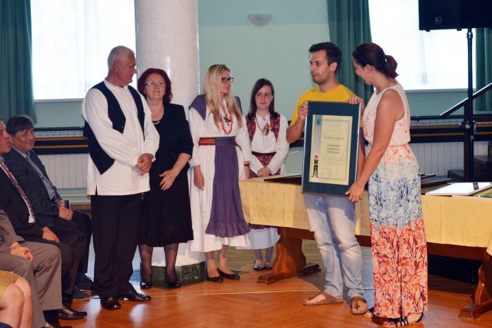 Udruga Kotar fest primila je Godišnju nagradu Grada Delnica / Snimio M. KRMPOTIĆ