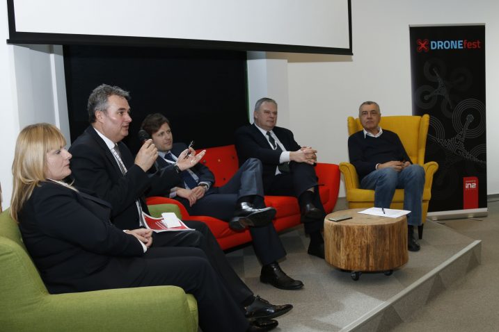 Marina Fekonja Dragan (HACZ), Ivan Landek (DGU), doc.dr. Mišo Mudrić (Pravni fakultet), Marinko Keser (HKZP) i moderator Ivica Mudrinić